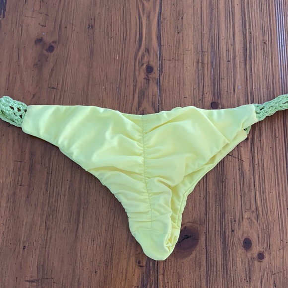 Posh Pua Lena Crochet Bottoms - Picture 3 of 3